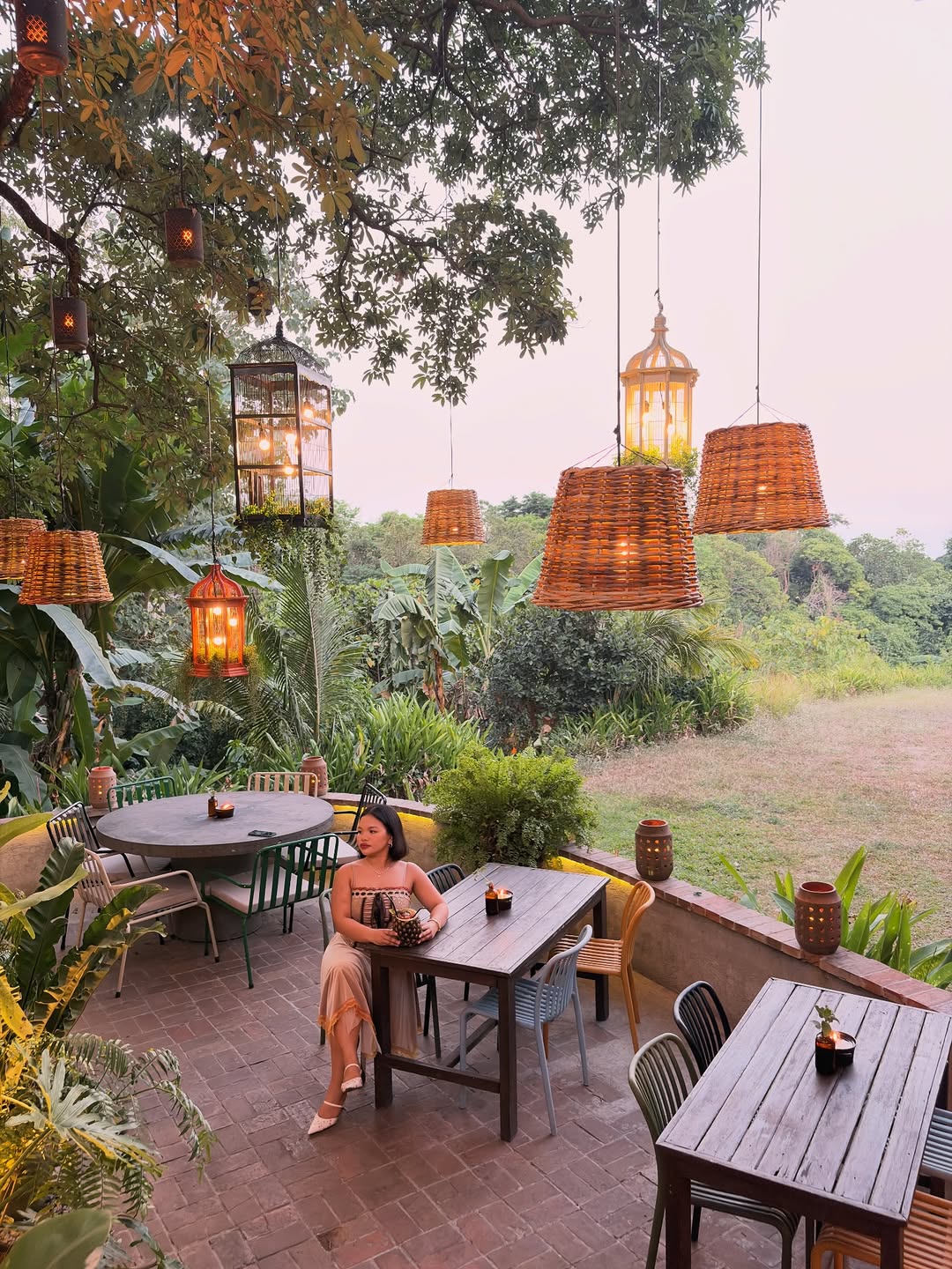 Al fresco dining at PIÑA at sunset